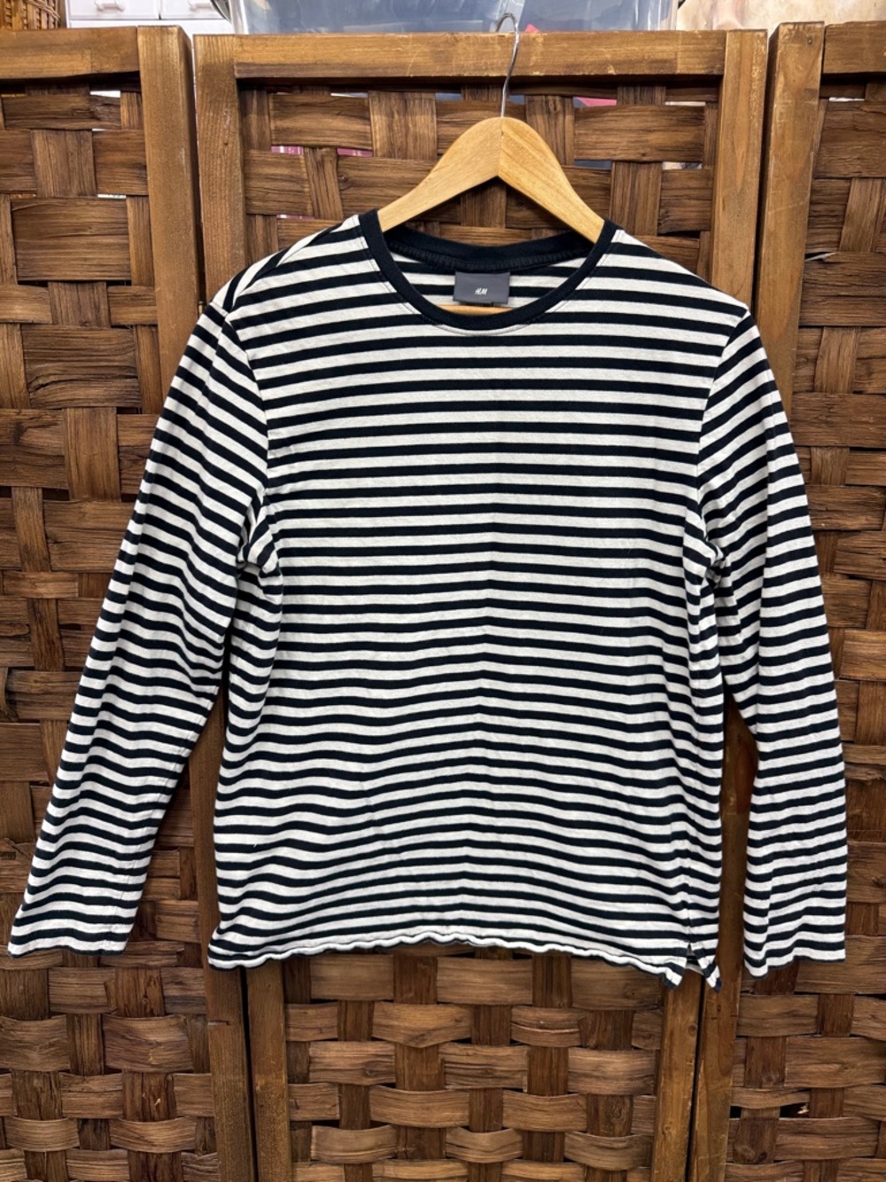 H&M Black & White Striped Long-Sleeve Tee